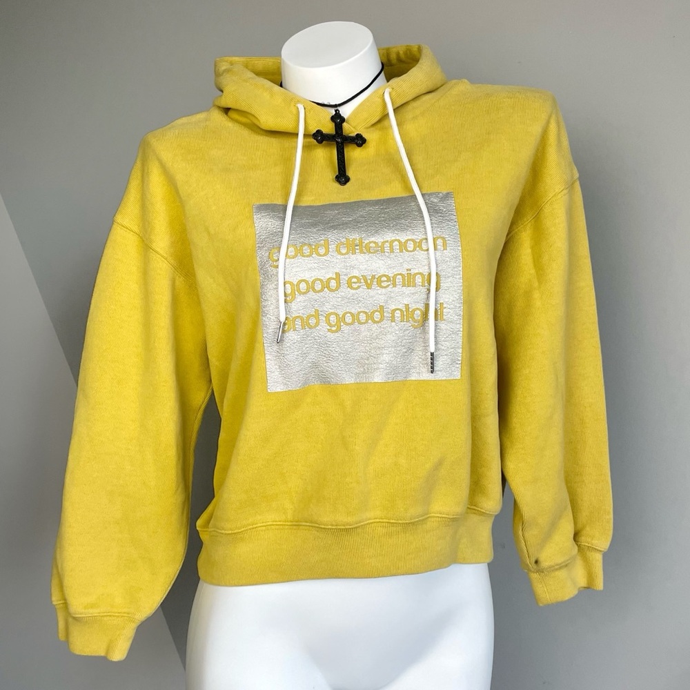 Vintage Yellow Streetwear Silver Graphic Hoodie